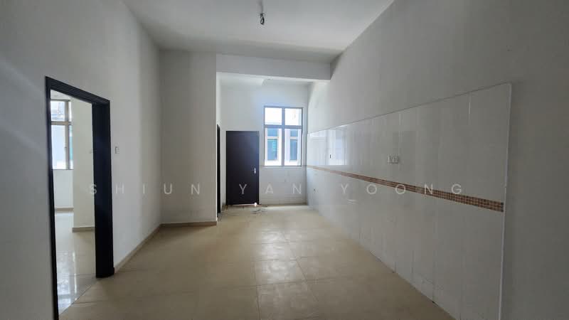 3-storey Terraced House for Sale in Melaka City (Melaka) - Shiun Yan Yoong - Kitchen - PropertyGuru.com.my
