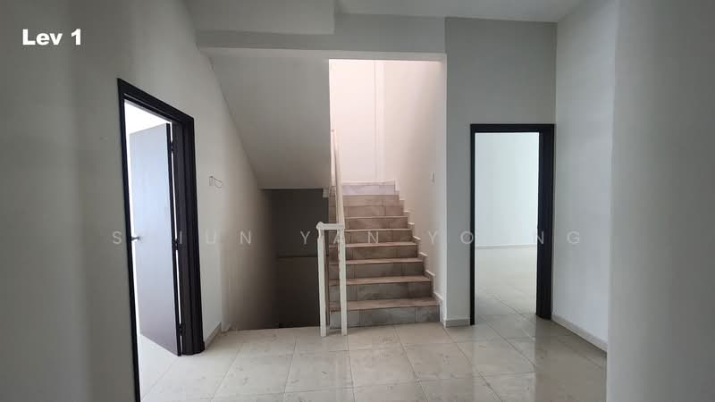 3-storey Terraced House for Sale in Melaka City (Melaka) - Shiun Yan Yoong - Stairs - PropertyGuru.com.my