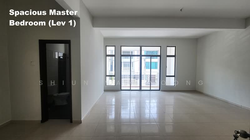 3-storey Terraced House for Sale in Melaka City (Melaka) - Shiun Yan Yoong - Master Bedroom - PropertyGuru.com.my