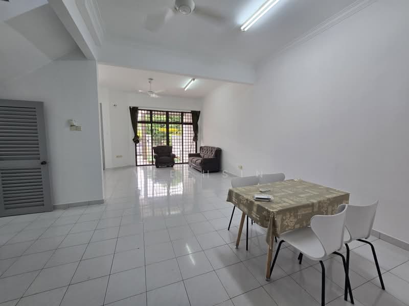 Rumah Teres 2 Tingkat untuk Disewa di Taman Century (Johor Bahru) - Yee Hsin - PropertyGuru.com.my
