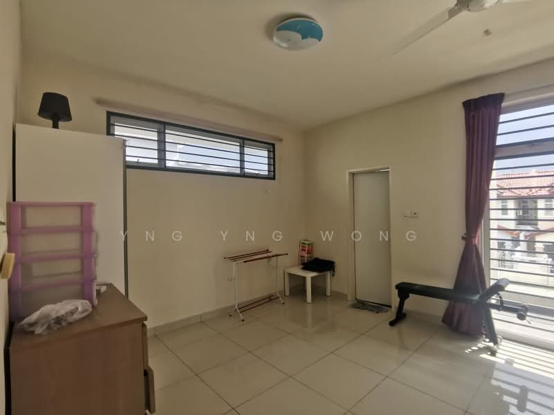 Cluster House for Sale in Taman Gaya (Ulu Tiram) - Ester Wong - Bedroom - PropertyGuru.com.my