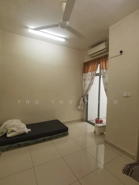 Cluster House for Sale in Taman Gaya (Ulu Tiram) - Ester Wong - Bedroom - PropertyGuru.com.my