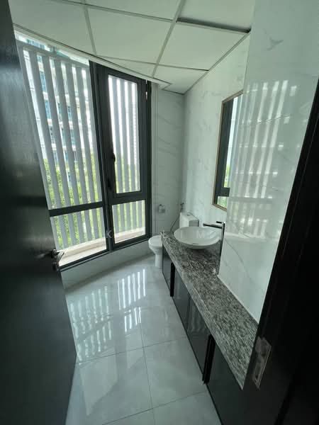 Kondominium untuk Disewa di 11 Mont Kiara @ MK11 - KC Lim - Bathroom - PropertyGuru.com.my