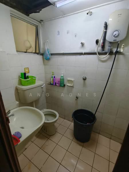 Rumah Teres 1 Tingkat untuk Dijual di Bandar Bukit Puchong (Puchong) - Ang Agnes - Bathroom - PropertyGuru.com.my