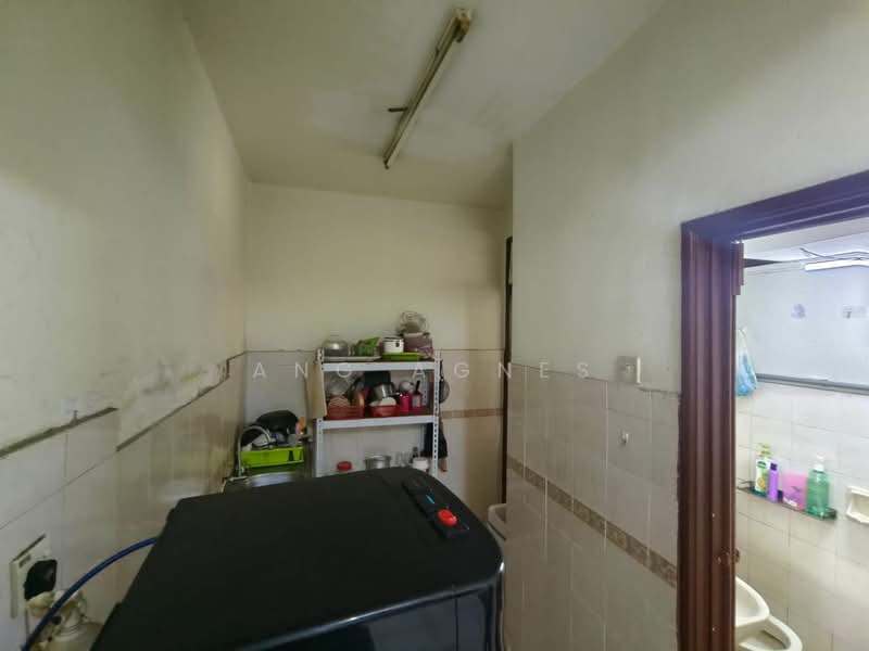 Rumah Teres 1 Tingkat untuk Dijual di Bandar Bukit Puchong (Puchong) - Ang Agnes - Kitchen - PropertyGuru.com.my