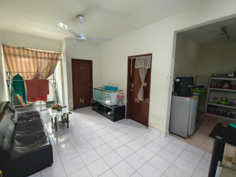 Rumah Teres 1 Tingkat untuk Dijual di Bandar Bukit Puchong (Puchong) - Ang Agnes - Living Room - PropertyGuru.com.my