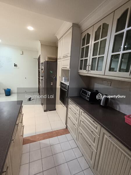 Dry Kitchen