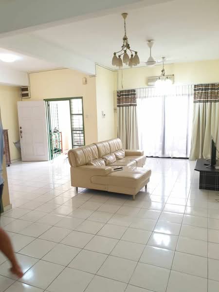 Rumah Teres 2 Tingkat untuk Dijual di Tropicana (Selangor) - Javen Low - Living Room - PropertyGuru.com.my