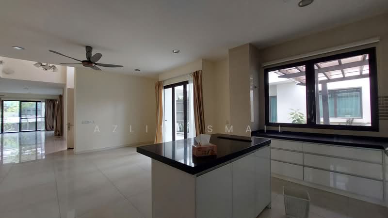 Semi-Detached House for Sale in Cyberjaya (Selangor) - Azlin Ismail - Kitchen - PropertyGuru.com.my