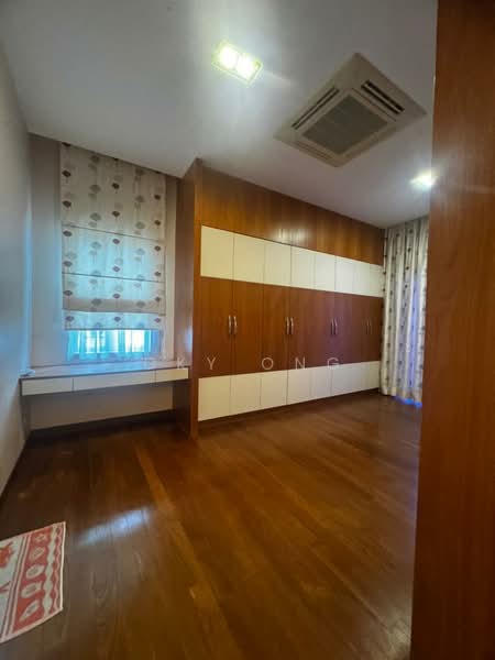 Bungalow for Sale in Kota Kemuning (Shah Alam) - Oky Ong - Bedroom - PropertyGuru.com.my