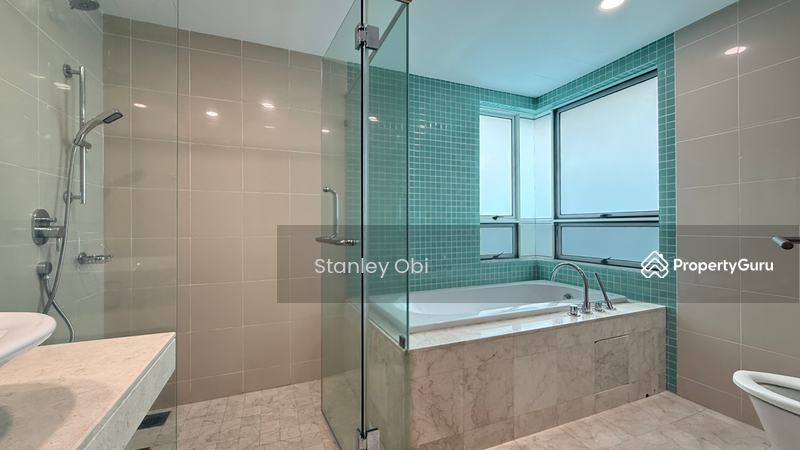 Bathtub