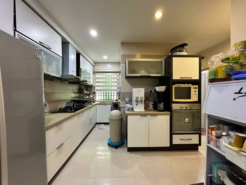 2-storey Terraced House for Sale in Taman Guan Joo Seng (Jelutong) - SERENEN TEH - Kitchen - PropertyGuru.com.my