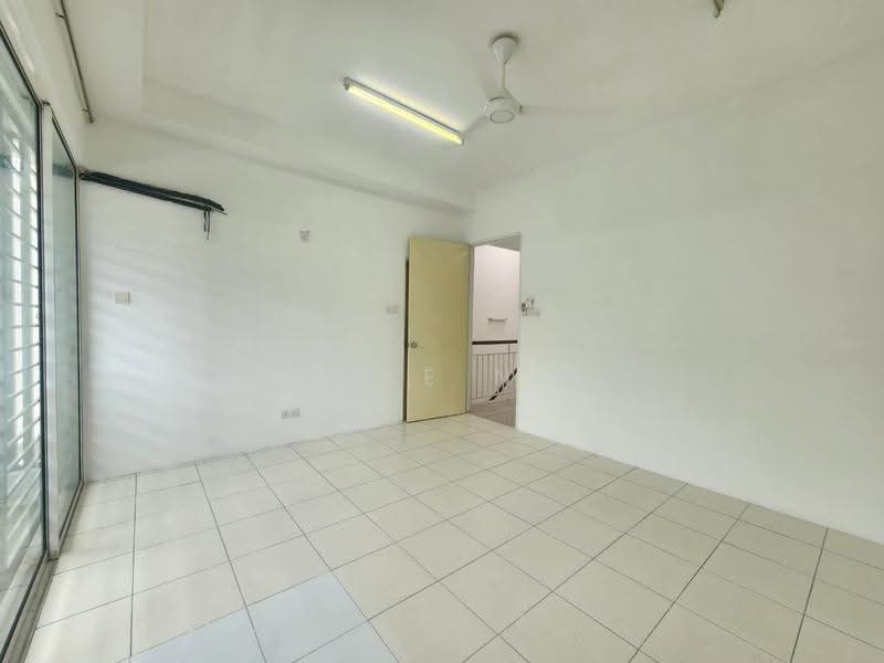 Rumah Teres 2-Tingkat untuk Dijual di Bandar Teknologi Kajang (Kajang) - Jane Ng - Living Room - PropertyGuru.com.my