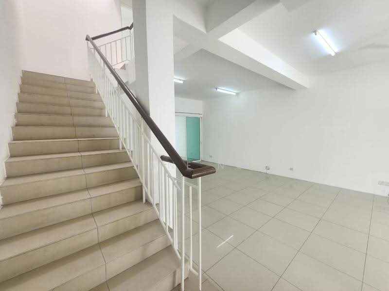 Rumah Teres 2-Tingkat untuk Dijual di Bandar Teknologi Kajang (Kajang) - Jane Ng - Stairs - PropertyGuru.com.my