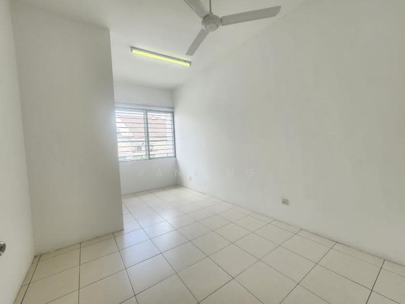 Rumah Teres 2-Tingkat untuk Dijual di Bandar Teknologi Kajang (Kajang) - Jane Ng - Bedroom - PropertyGuru.com.my