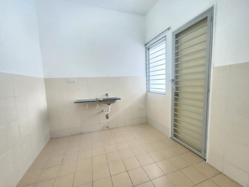 Rumah Teres 2-Tingkat untuk Dijual di Bandar Teknologi Kajang (Kajang) - Jane Ng - Kitchen - PropertyGuru.com.my