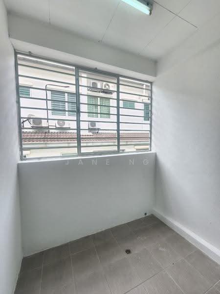 Rumah Teres 2-Tingkat untuk Dijual di Bandar Teknologi Kajang (Kajang) - Jane Ng - Balcony - PropertyGuru.com.my