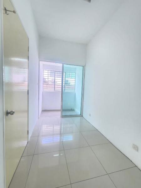 Rumah Teres 2-Tingkat untuk Dijual di Bandar Teknologi Kajang (Kajang) - Jane Ng - Study - PropertyGuru.com.my