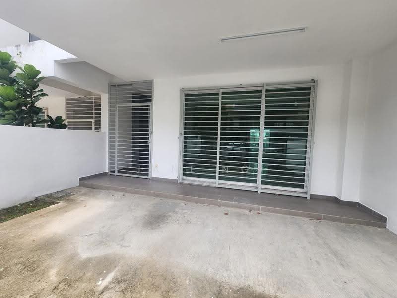 Rumah Teres 2-Tingkat untuk Dijual di Bandar Teknologi Kajang (Kajang) - Jane Ng - Entrance - PropertyGuru.com.my