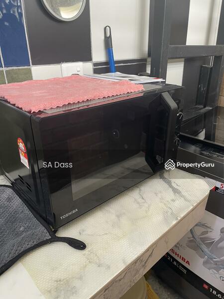 Microwave Oven 