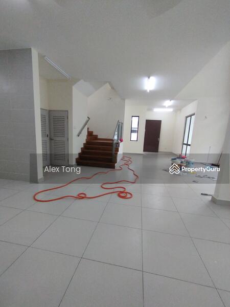 Semi-Detached House for Sale in Alam Impian (Shah Alam) - Alex Tong - Corridor - PropertyGuru.com.my