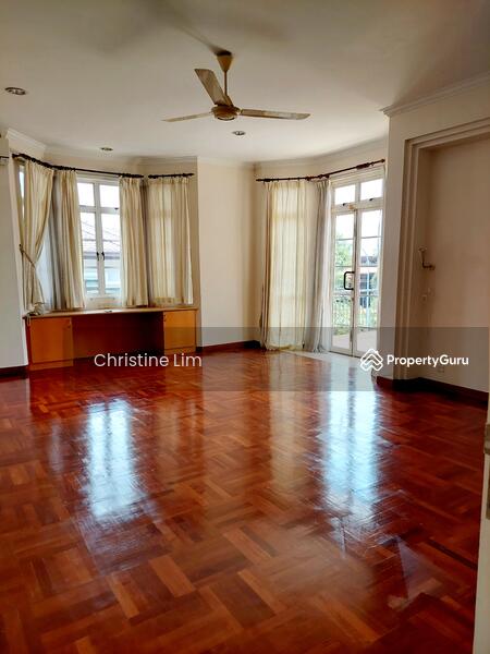 MasterBedroom with huge balcony