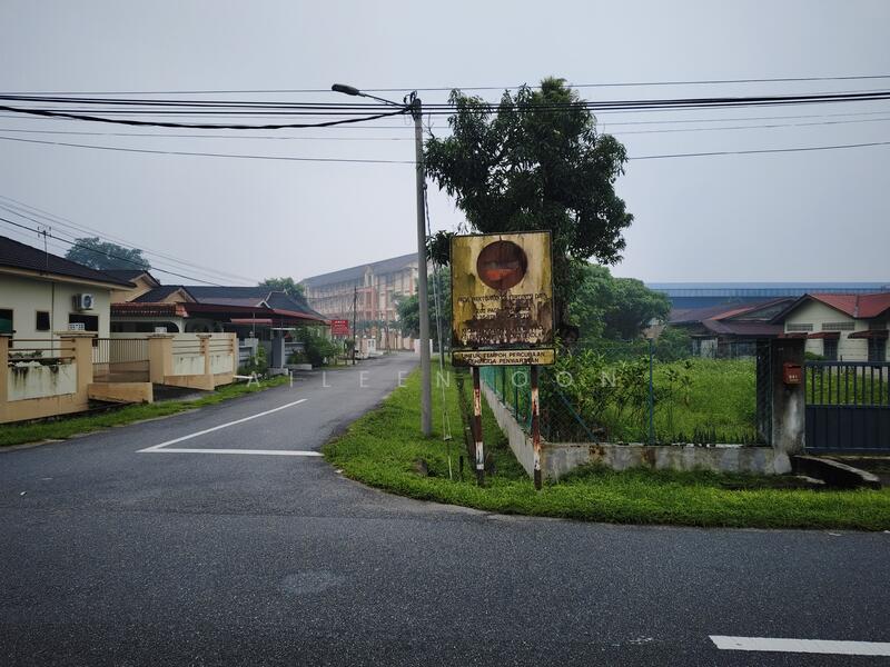 Corner Lot