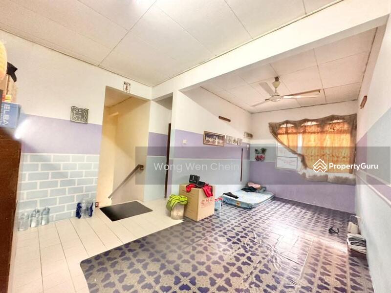 Living hall 