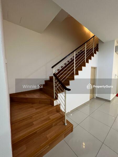 Rumah Teres untuk Dijual di Prima Selayang (Selayang) - Winnie Tai - Stairs - PropertyGuru.com.my