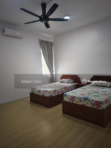 Second bedroom
