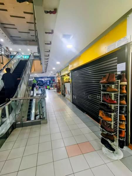 Shop for Sale in KLCC (KL City Centre) - Jun Kien Chu - Corridor - PropertyGuru.com.my