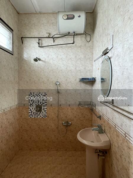 Master bedroom attached bathroom