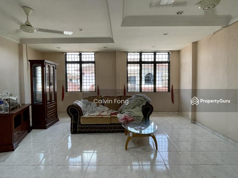2nd floor family area