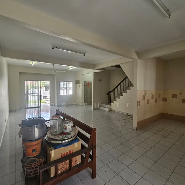 Taman Kajang Prima untuk Untuk Dijual - RM 550,000, Mac 2026 - Living Room - PropertyGuru.com.my