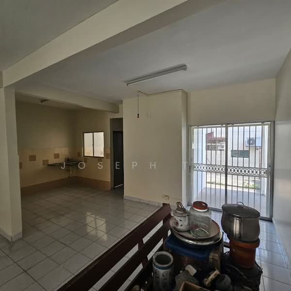 Taman Kajang Prima untuk Untuk Dijual - RM 550,000, Mac 2026 - Kitchen - PropertyGuru.com.my