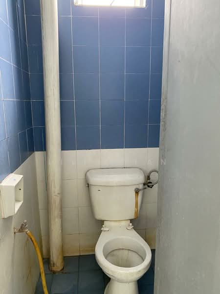 Kedai untuk Dijual di Taman Desa Tasek (Bandar Tasik Selatan) - Lilian Tan - Bathroom - PropertyGuru.com.my