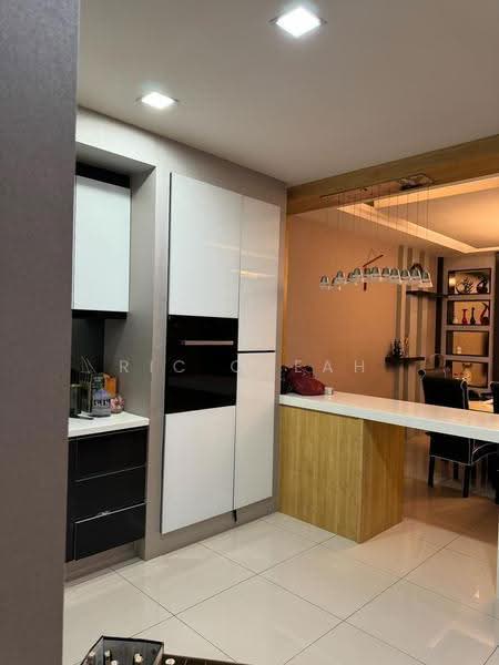 Rumah Teres 2.5-Tingkat untuk Dijual di Taman Suria Tropika (Seri Kembangan) - Ric Cheah - Kitchen - PropertyGuru.com.my