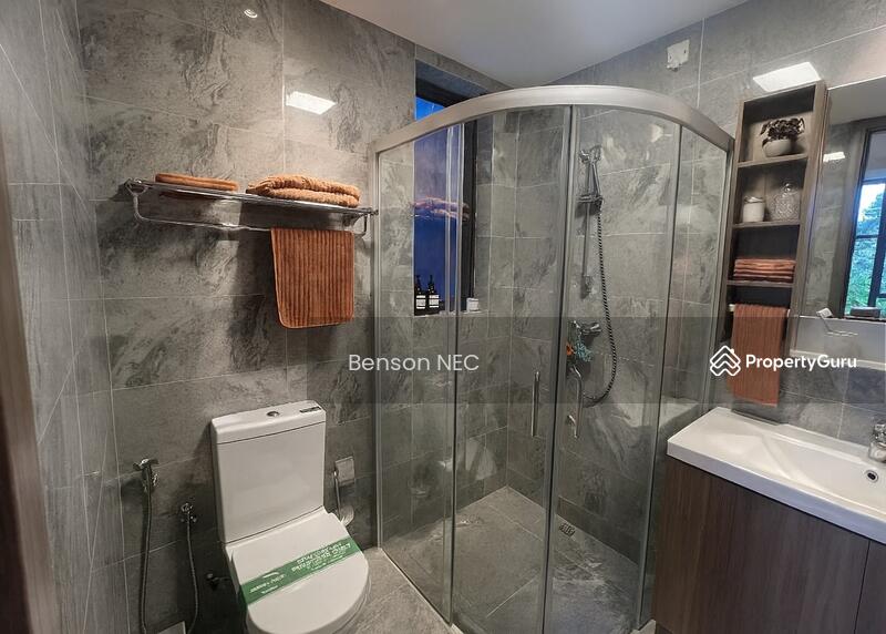 Twin Villa for Sale in Forest City (Gelang Patah) - Benson NEC - Bathroom - PropertyGuru.com.my