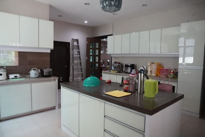 Rumah Banglo untuk Dijual di Taman Seri Senangan (Butterworth) - Leesa Cheah - Kitchen - PropertyGuru.com.my