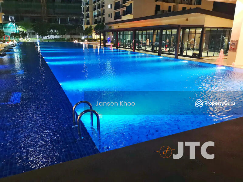 Servis Apartment untuk Dijual di Trefoil @ Setia City - Jansen Khoo - Pool - PropertyGuru.com.my