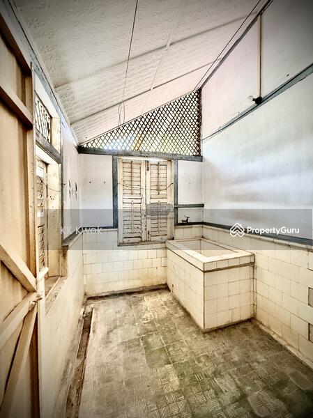Commercial Bungalow for Rent in Pulau Tikus (Penang) - KK Kwok - Bathroom - PropertyGuru.com.my
