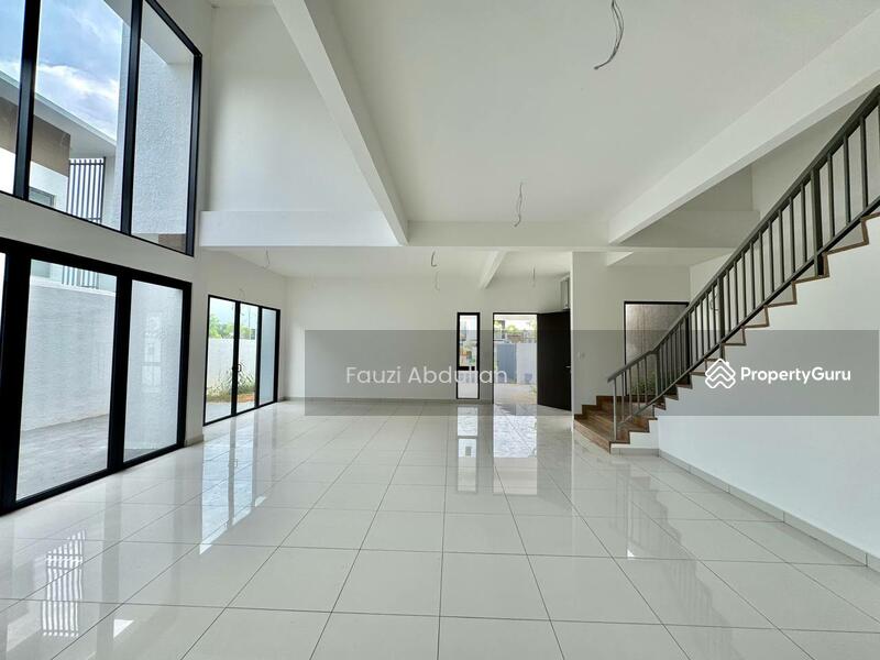 Rumah Berkembar untuk Dijual di TTDI Grove (Kajang) - Fauzi Abdullah - Living Room - PropertyGuru.com.my
