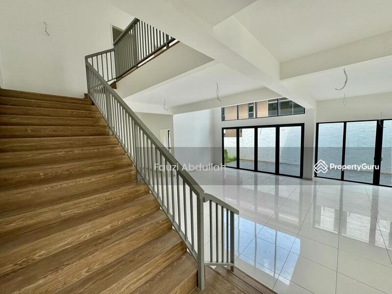 Rumah Berkembar untuk Dijual di TTDI Grove (Kajang) - Fauzi Abdullah - Stairs - PropertyGuru.com.my