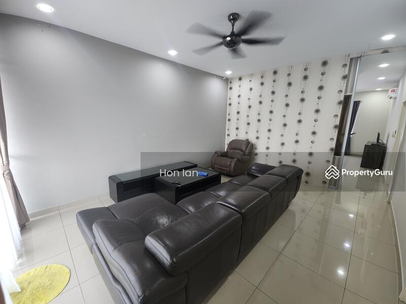 Rumah Teres 3 Tingkat untuk Dijual di Kinrara Residence (Puchong) - Hon Ian - Living Room - PropertyGuru.com.my