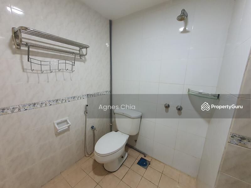 2nd bathroom