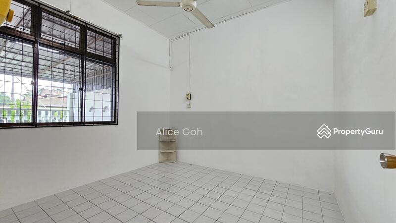 For Sale - Taman Anggerik, Kempas