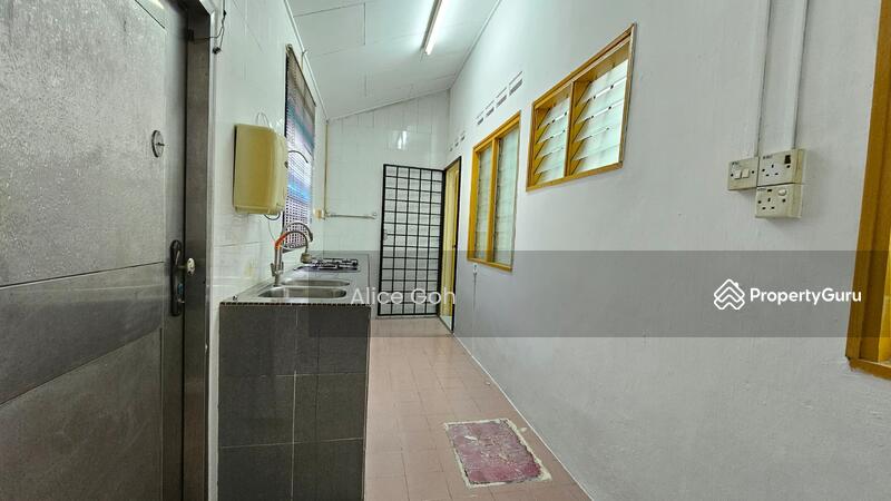 For Sale - Taman Anggerik, Kempas