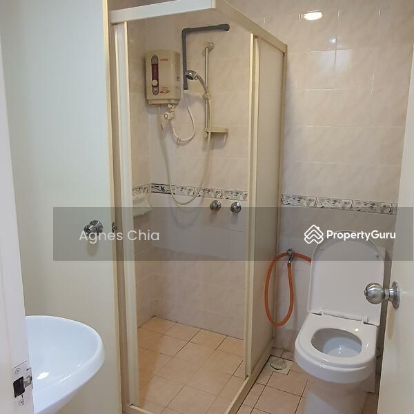 2nd Bathroom