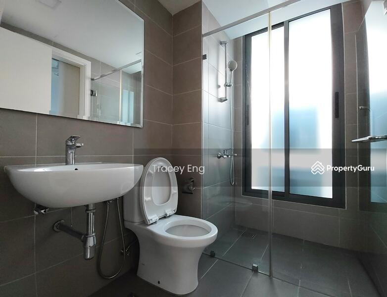 2nd Bathroom