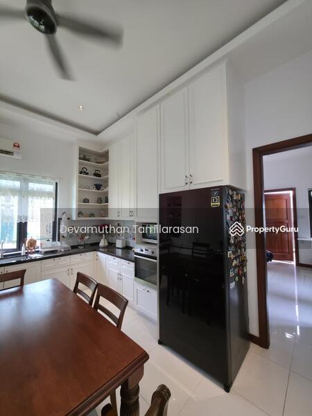 Rumah Banglo untuk Dijual di Perdana Lakeview East (Cyberjaya) - Devamuthan Tamilarasan - Kitchen - PropertyGuru.com.my